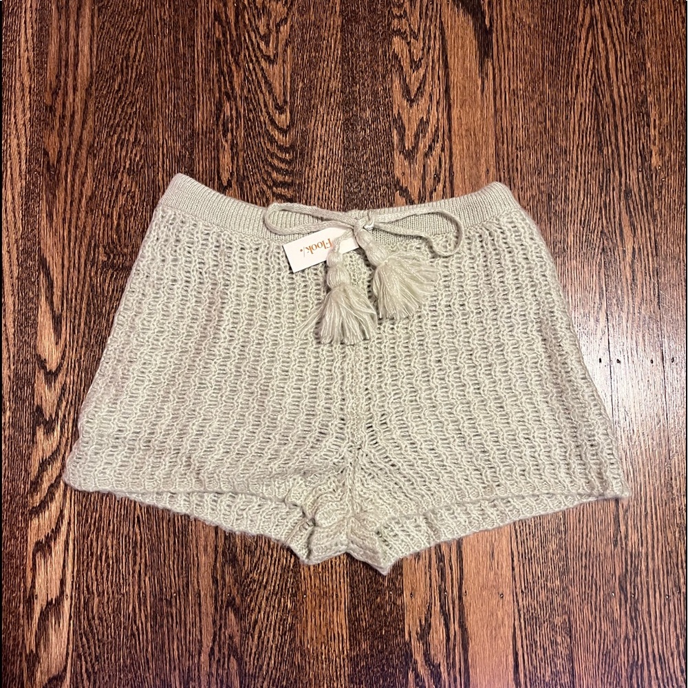 NWT REVOLVE Mohair Lounge Short - Picture 4 of 4